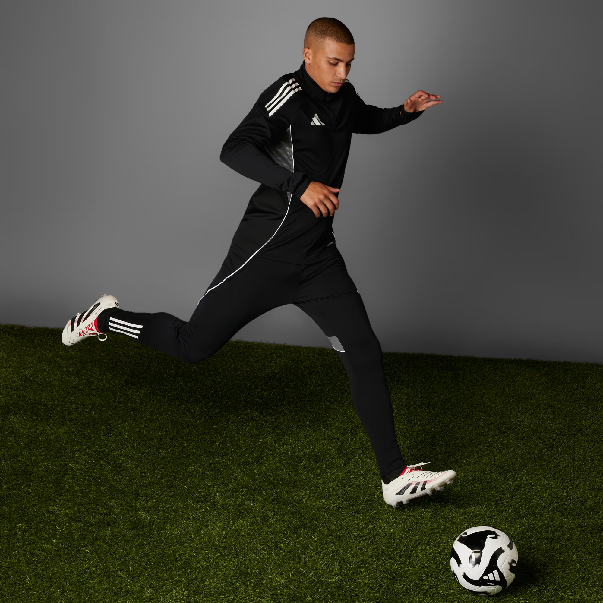  Giày Adidas Predator Elite FG ‘Goal Hunter Pack’ 