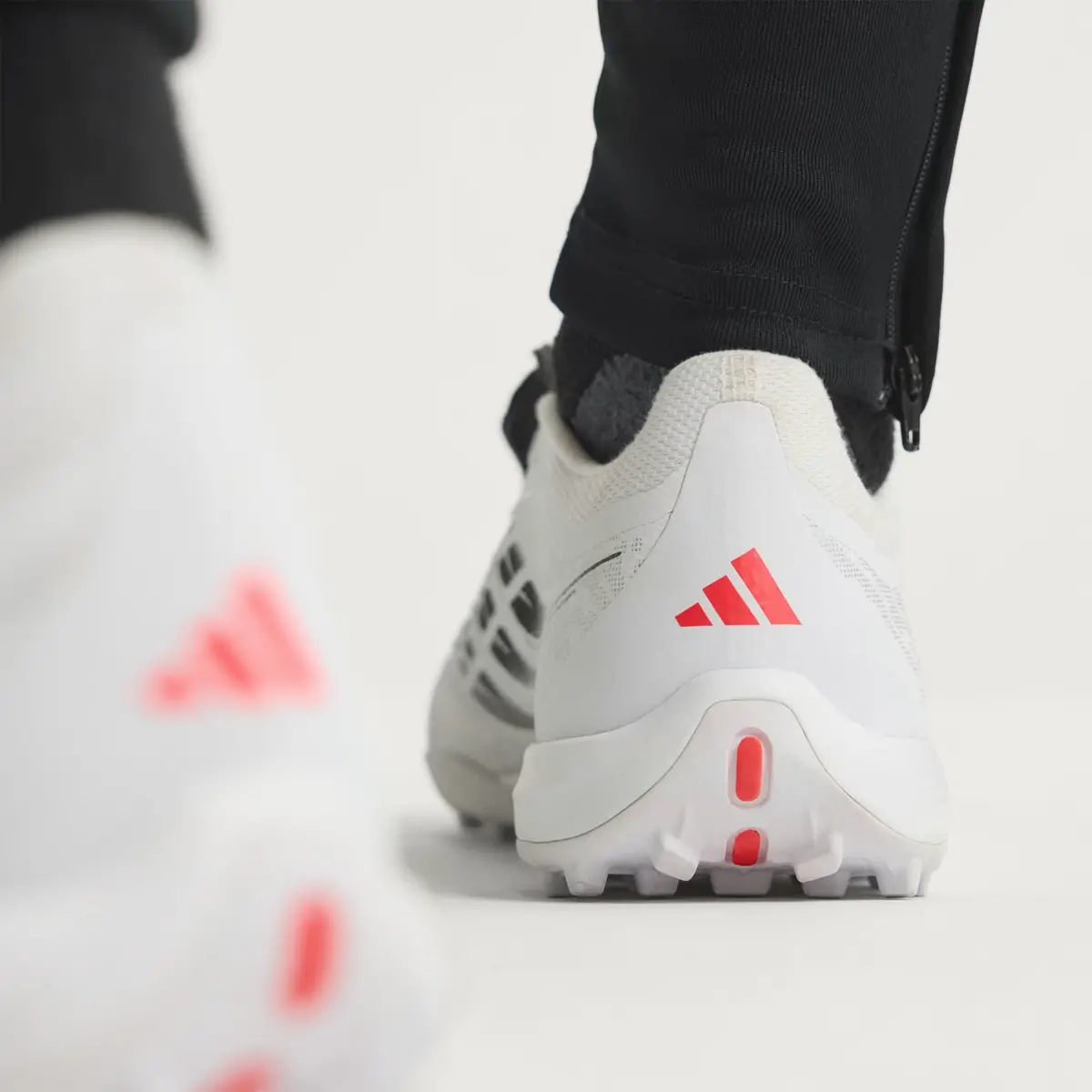  Giày Adidas Predator League Fold-Over ‘Solar Turbo’ 