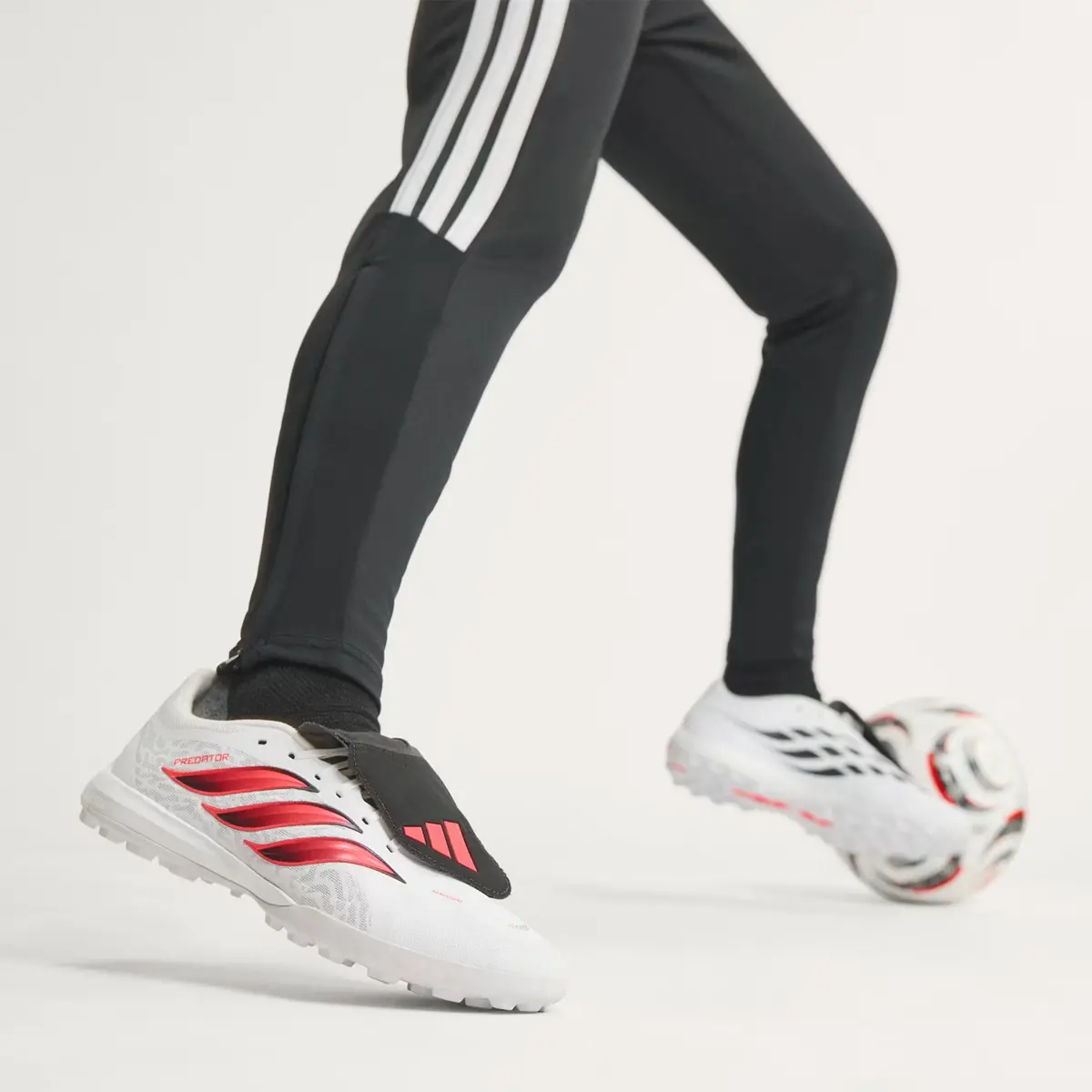  Giày Adidas Predator League Fold-Over ‘Solar Turbo’ 