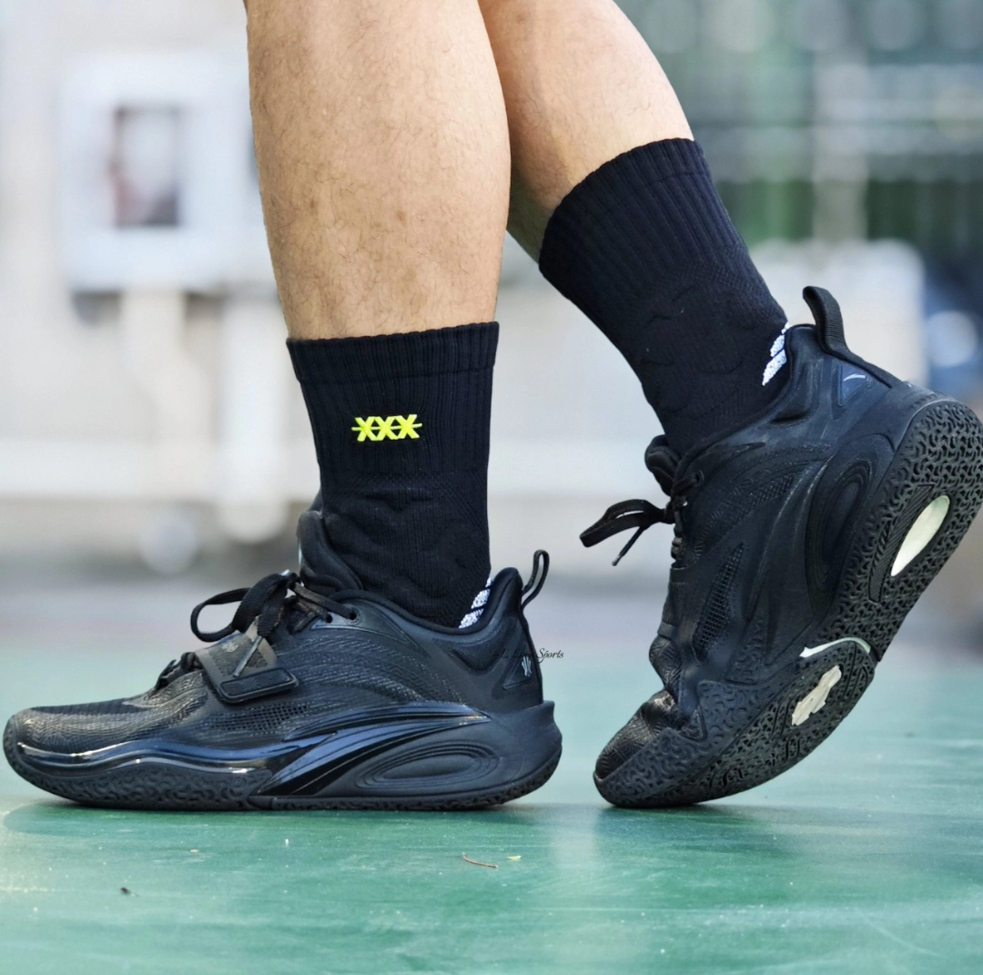  Giày Anta Kai 1 x Kyrie Irving 'Black Warrior' 