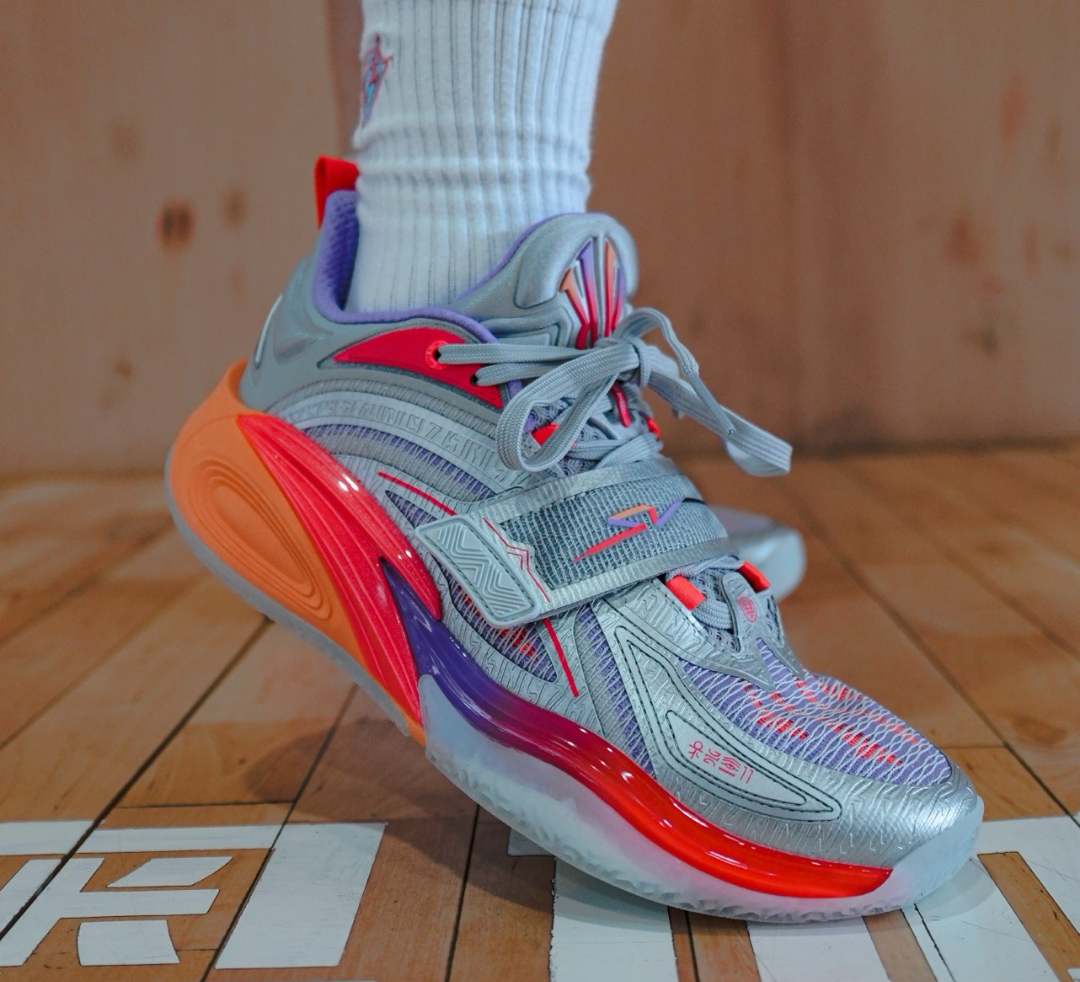 Giày Anta Kai 1 x Sneaker Verse 'Kaiverse' 