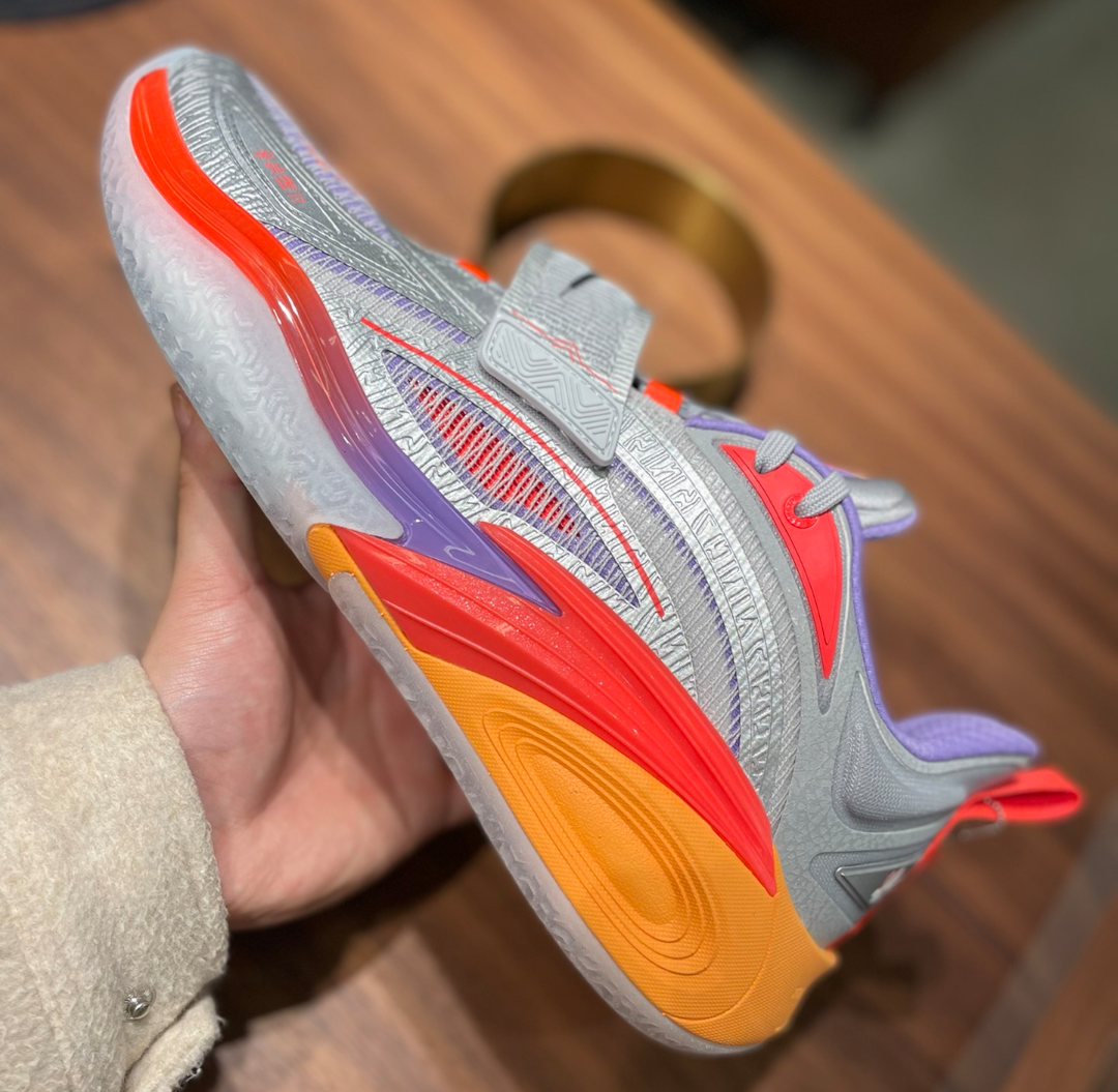  Giày Anta Kai 1 x Sneaker Verse 'Kaiverse' 