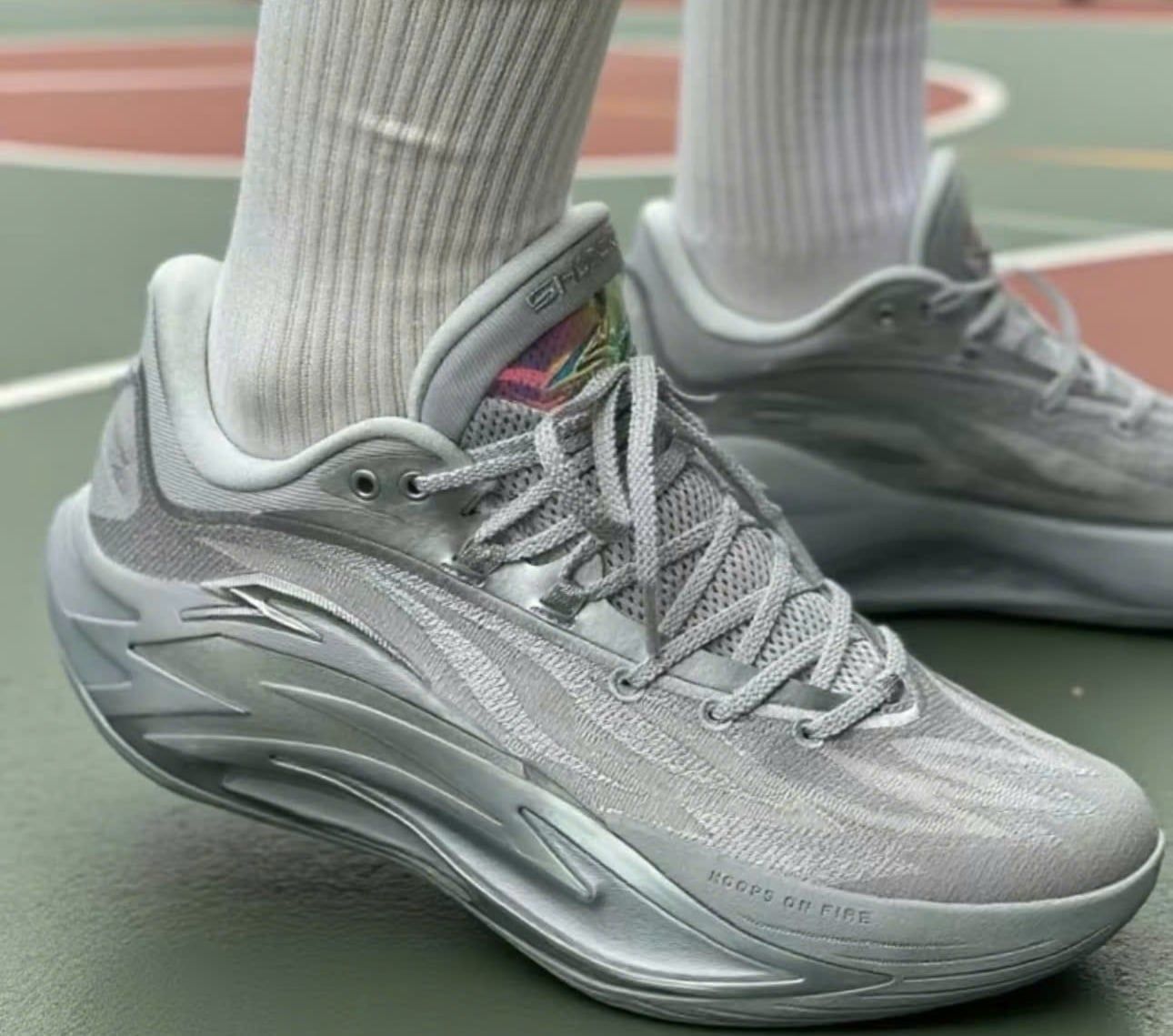  Giày Anta Shock Wave 7 'Silver Wing' 