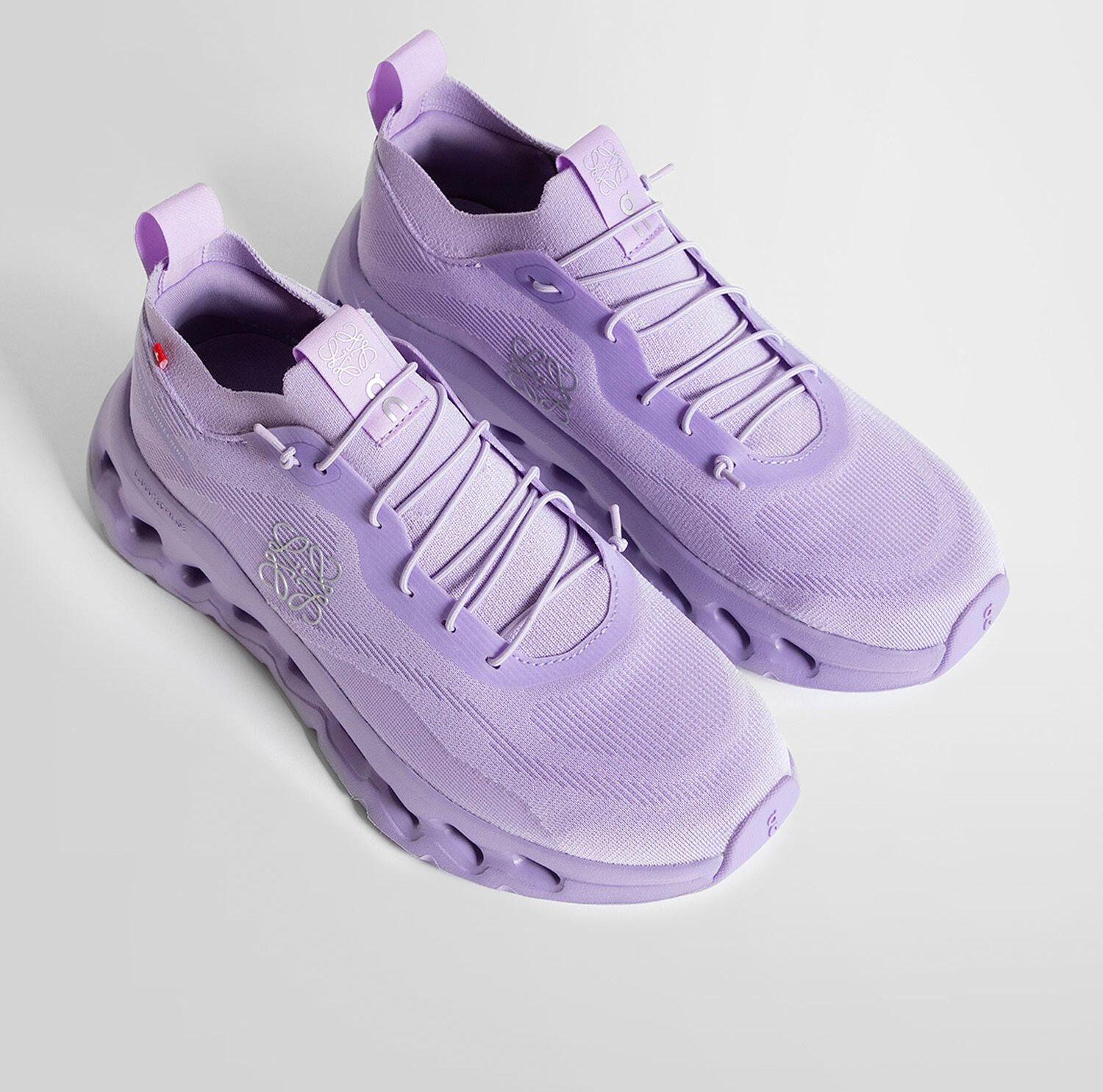  Giày On Running Cloudtilt x Loewe ‘Purple Rose’ 