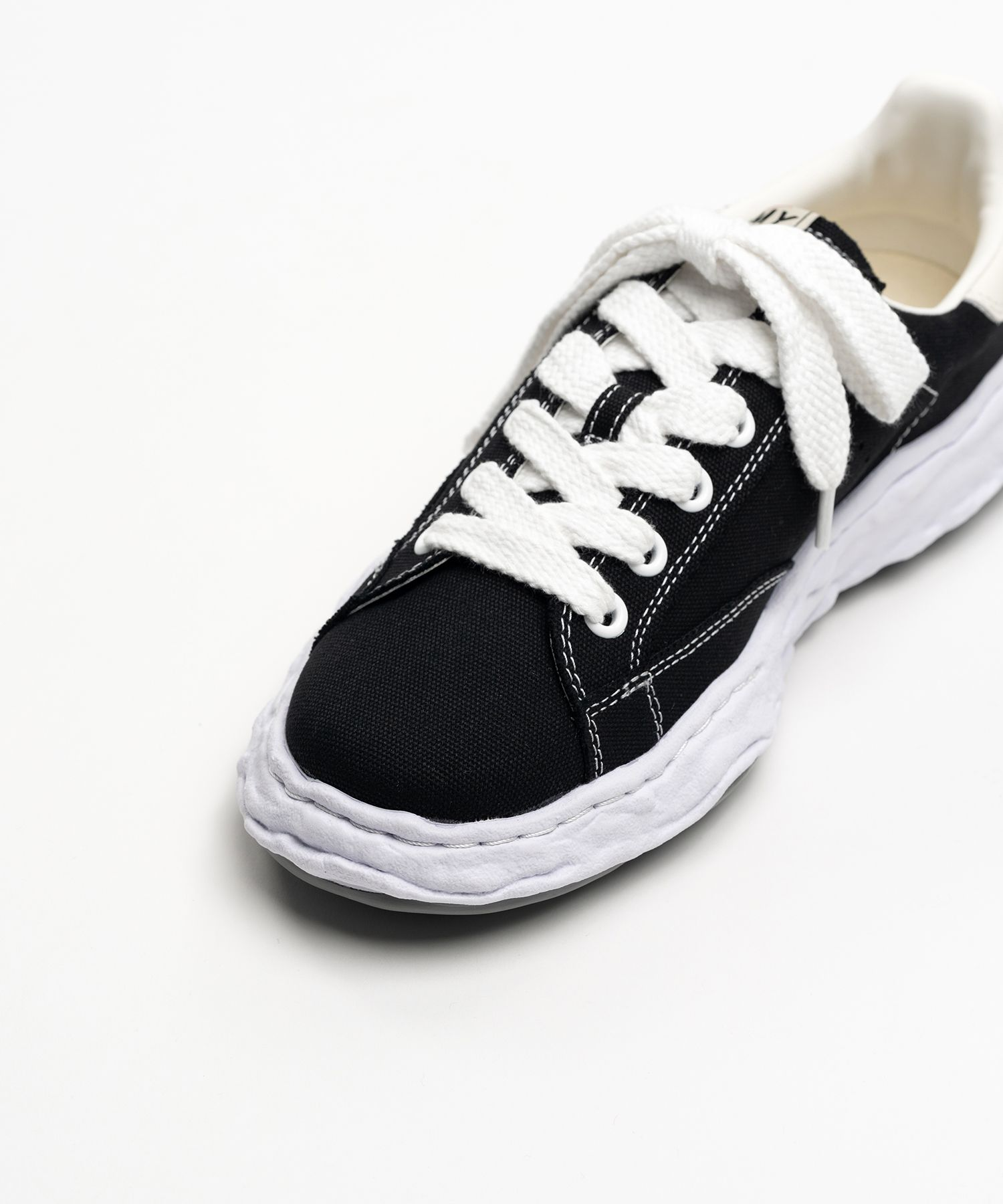  Giày Maison Mihara Yasuhiro Charles OG Sole 'Black White' 