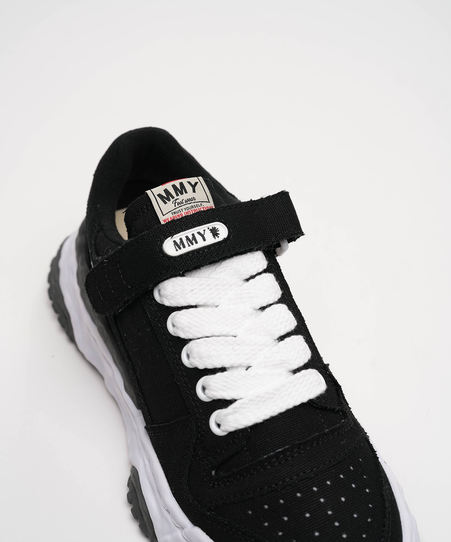  Giày Maison Mihara Yasuhiro Keith OG Sole 'Black White' 