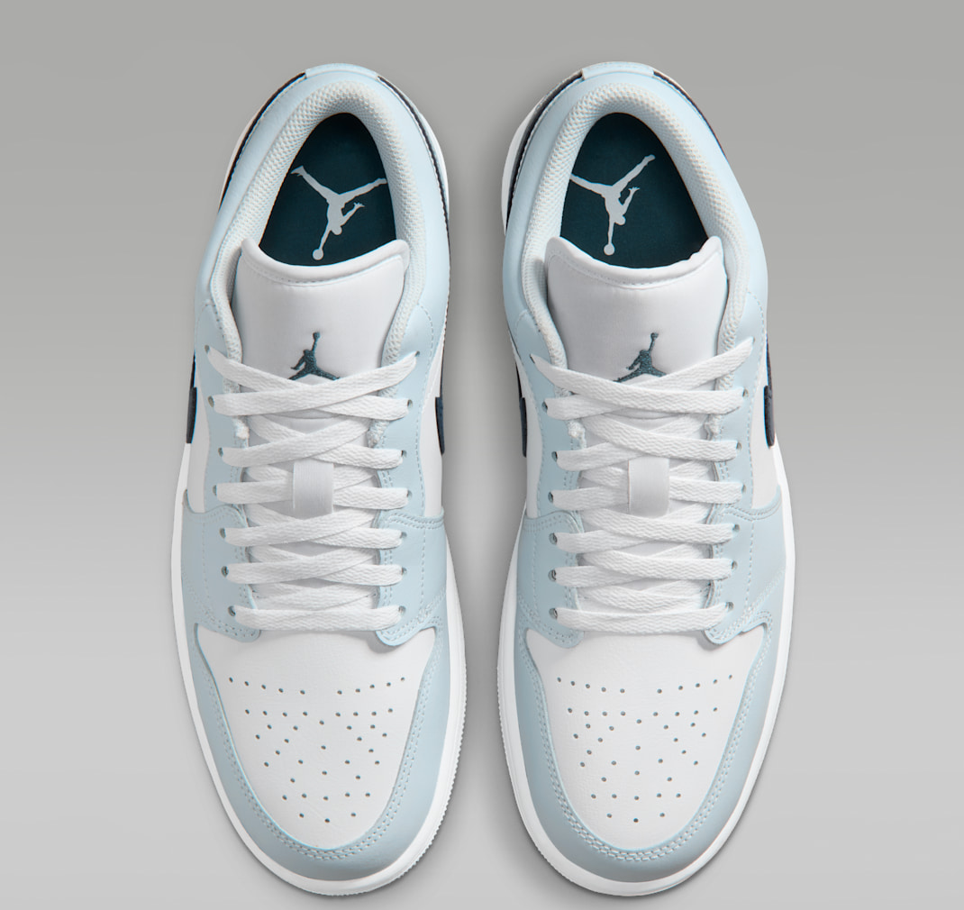  Giày Nike Air Jordan 1 Low 'Aura' 