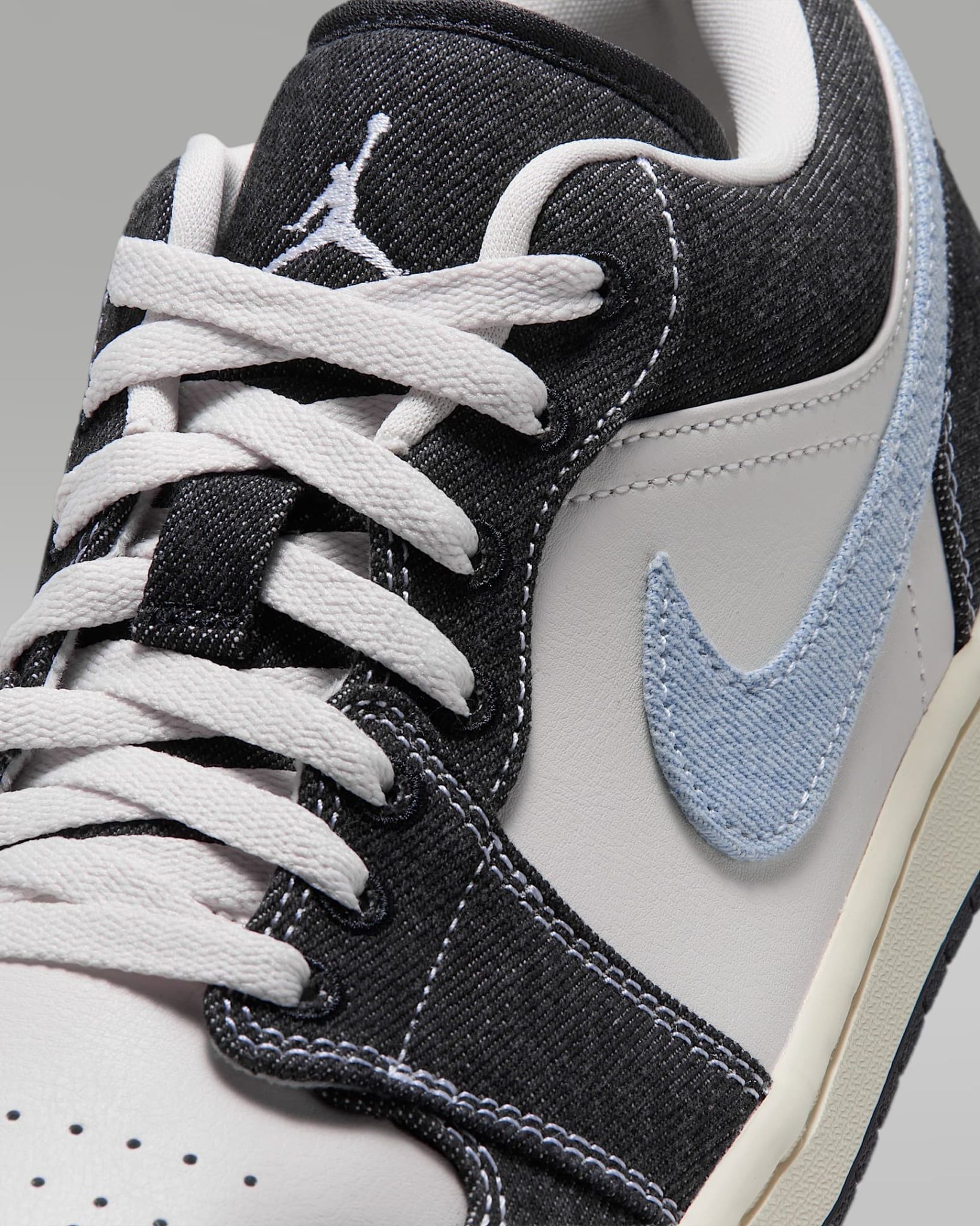  Giày Nike Air Jordan 1 Low 'Black Light Armory Blue' 