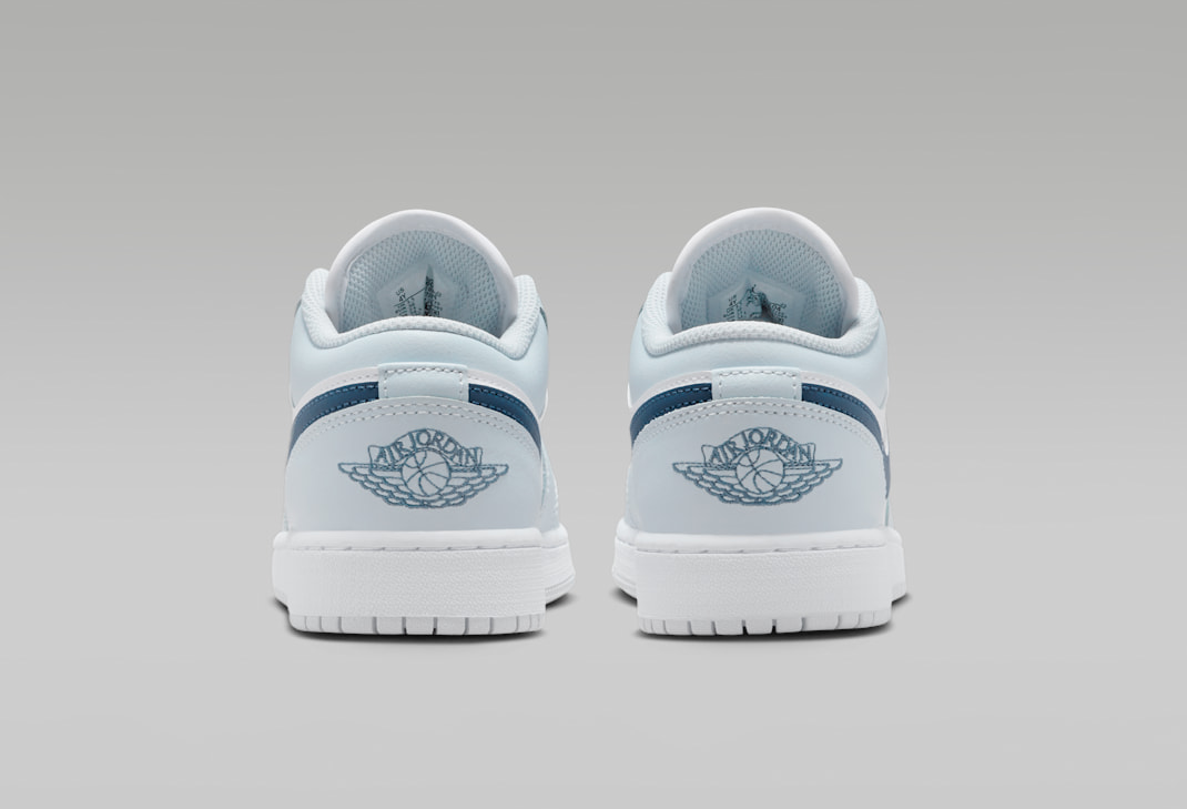  Giày Nike Air Jordan 1 Low GS 'Aura Squadron Blue' 