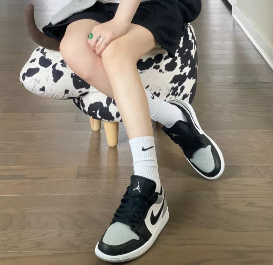  Giày Nike Air Jordan 1 Low GS 'Light Smoke Grey' 