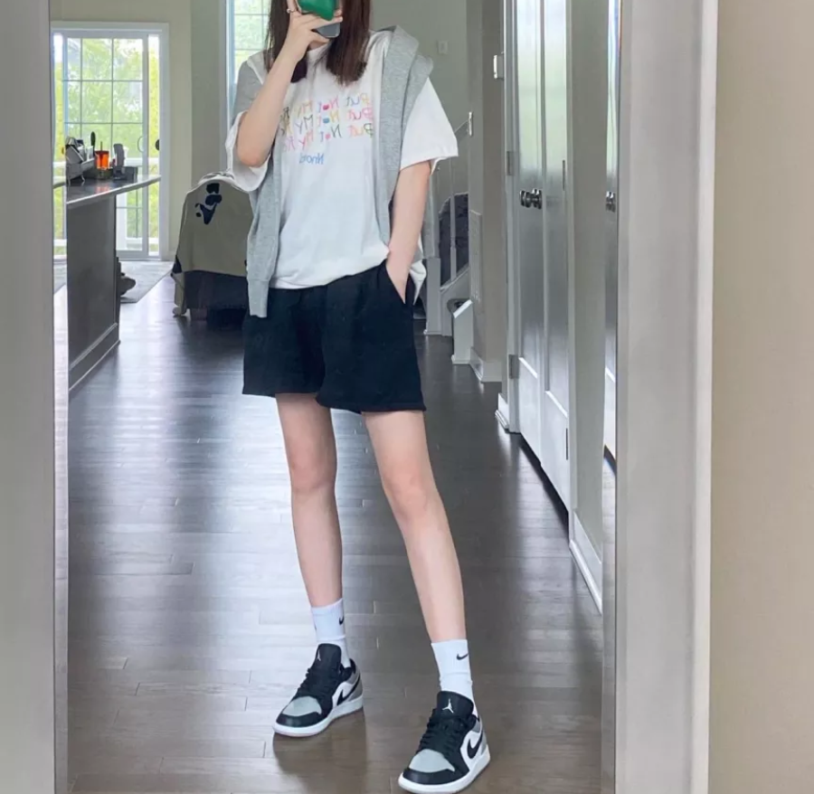  Giày Nike Air Jordan 1 Low GS 'Light Smoke Grey' 