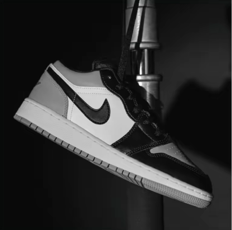  Giày Nike Air Jordan 1 Low GS 'Light Smoke Grey' 