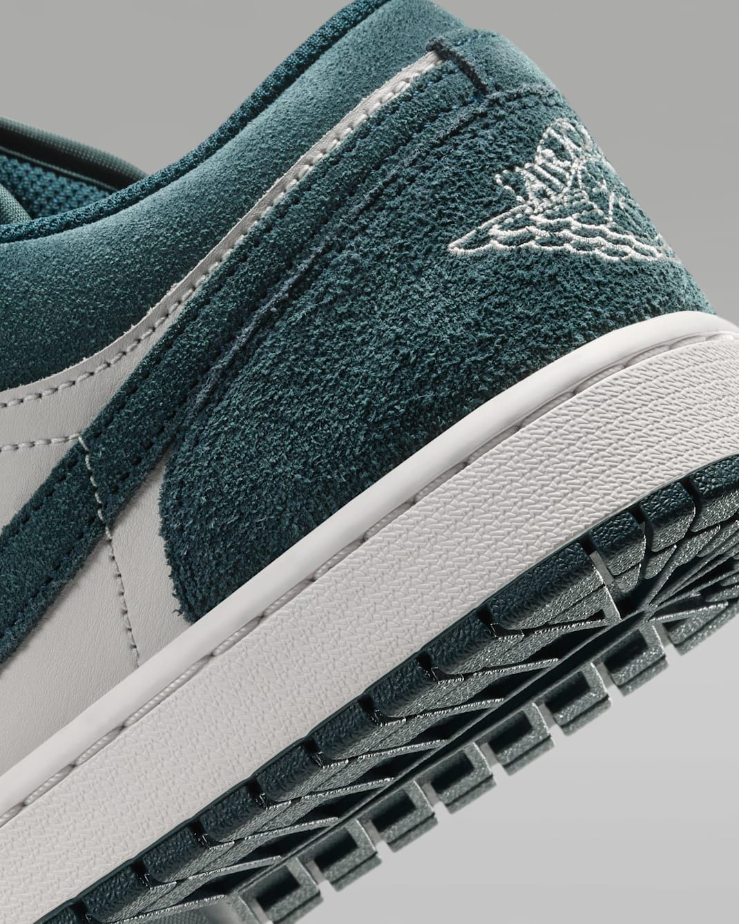  Giày Nike Air Jordan 1 Low 'Midnight Spruce' 