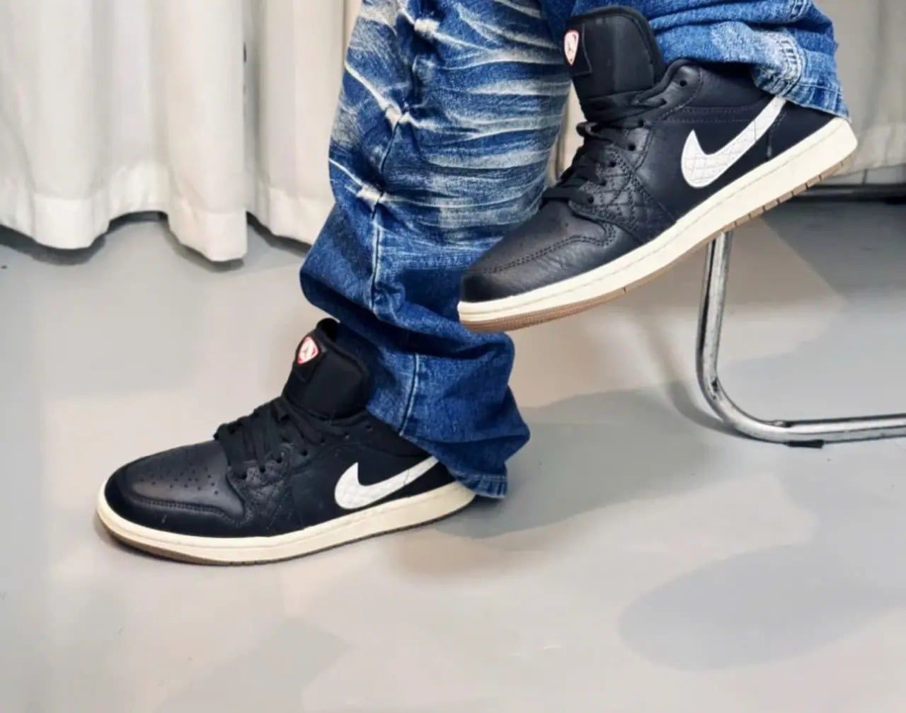  Giày Nike Air Jordan 1 Low SE 'Black' 