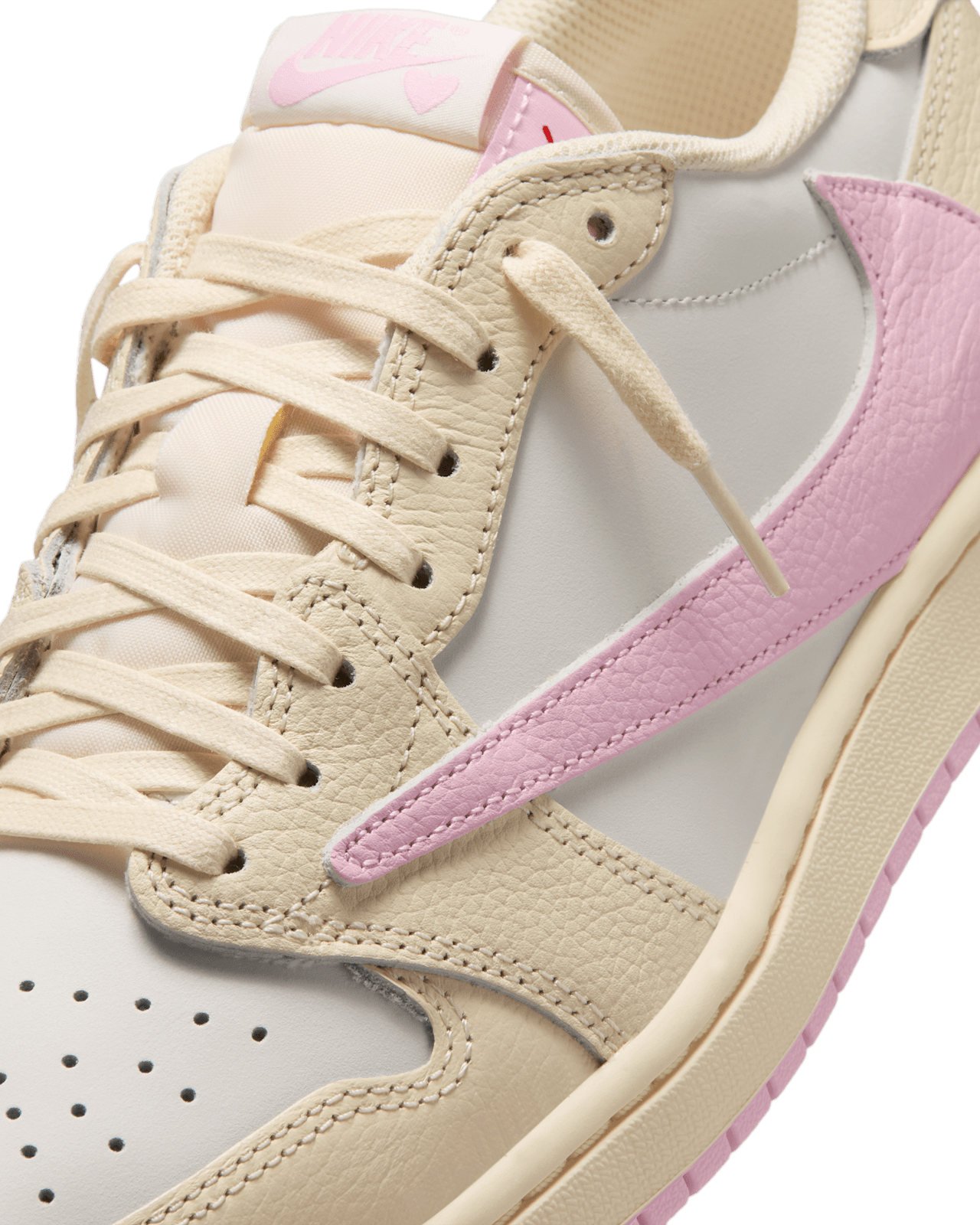  Giày Nike Air Jordan 1 Low x Travis Scott 'Muslin Shy Pink' 