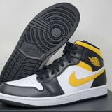  Giày Nike Air Jordan 1 Mid 'Black University Gold' 
