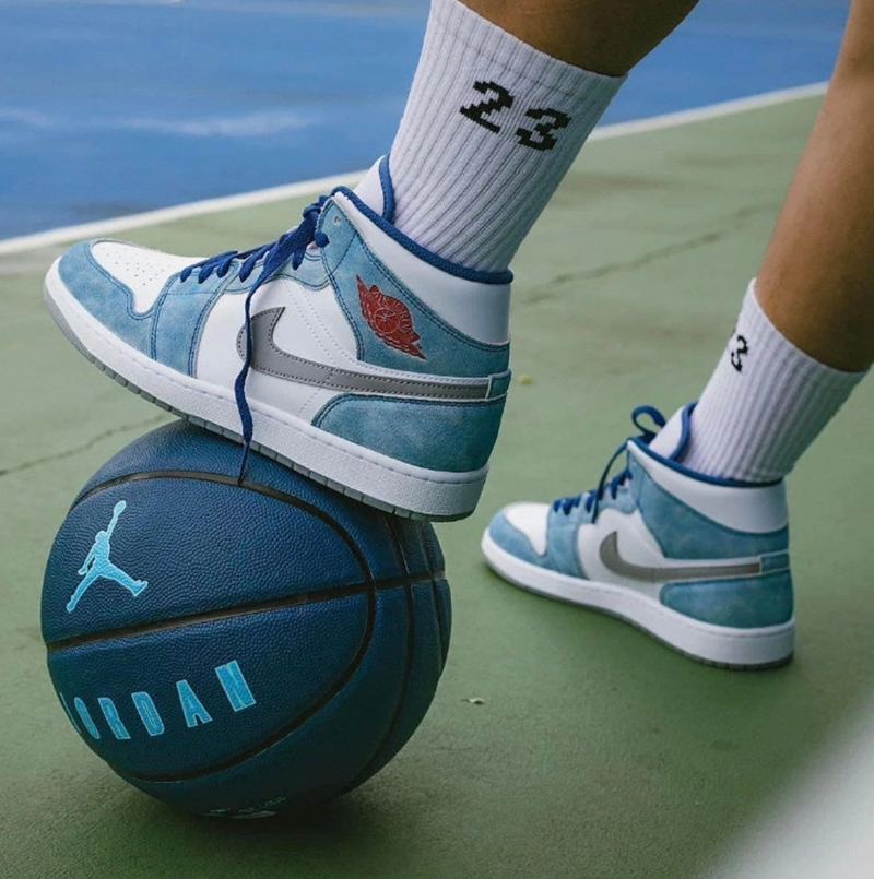  Giày Nike Air Jordan 1 Mid 'French Blue Fire Red' 
