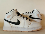  Giày Nike Air Jordan 1 Mid GS 'White Arctic Orange' 