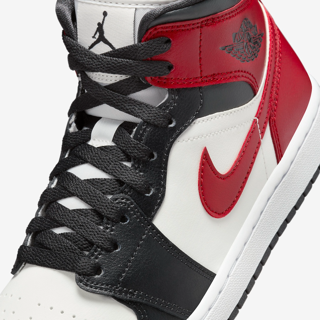  Giày Nike Air Jordan 1 Mid 'Gym Red Off Noir' 