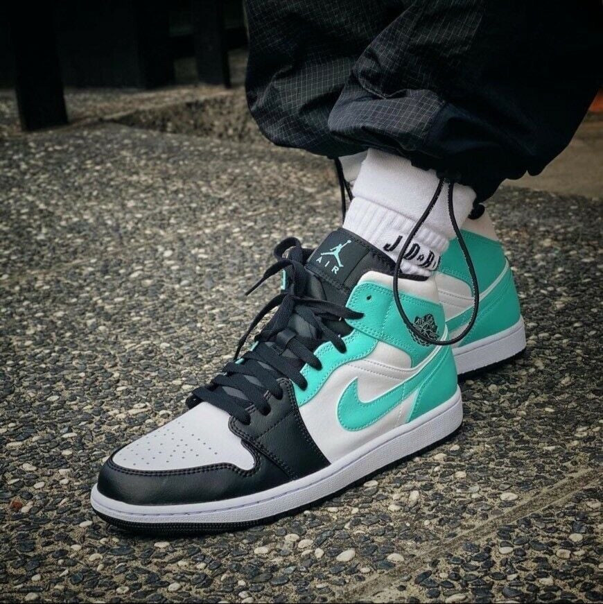  Giày Nike Air Jordan 1 Mid 'Island Green' 