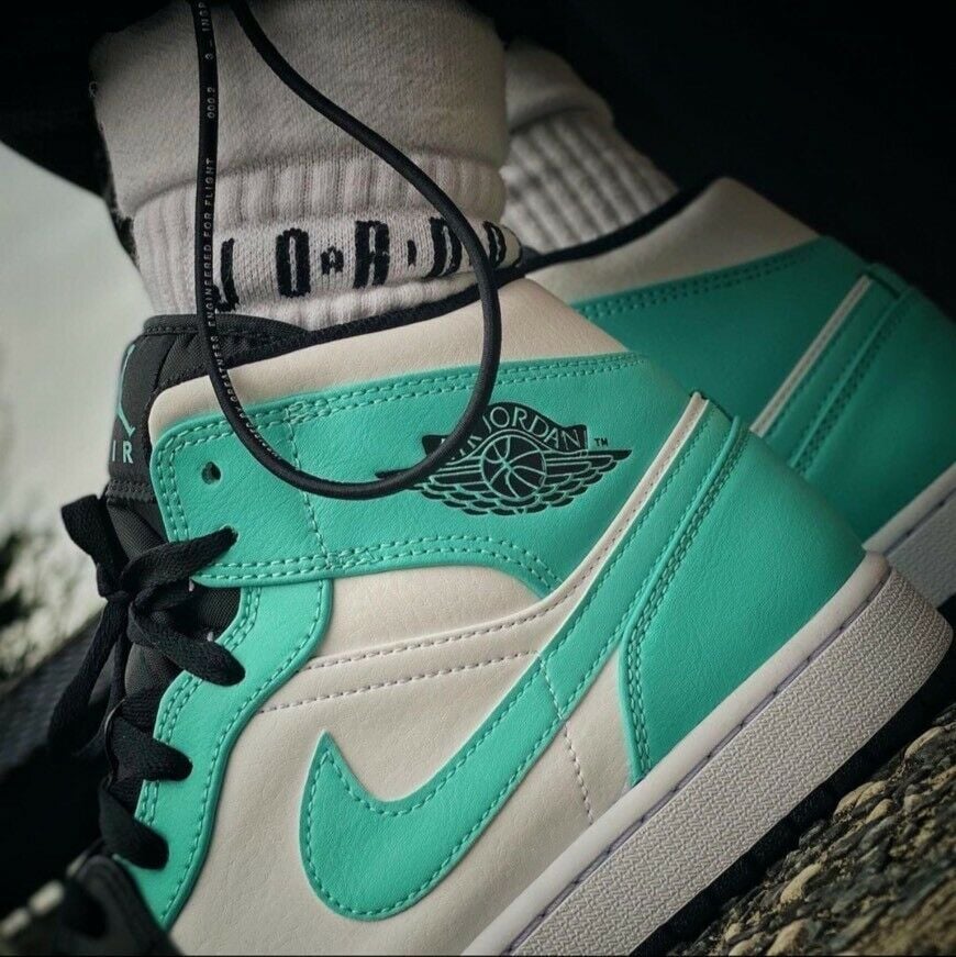  Giày Nike Air Jordan 1 Mid 'Island Green' 