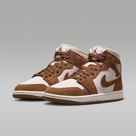  Giày Nike Air Jordan 1 Mid 'Light British Tan Chalk' 