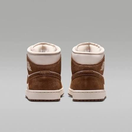  Giày Nike Air Jordan 1 Mid 'Light British Tan Chalk' 