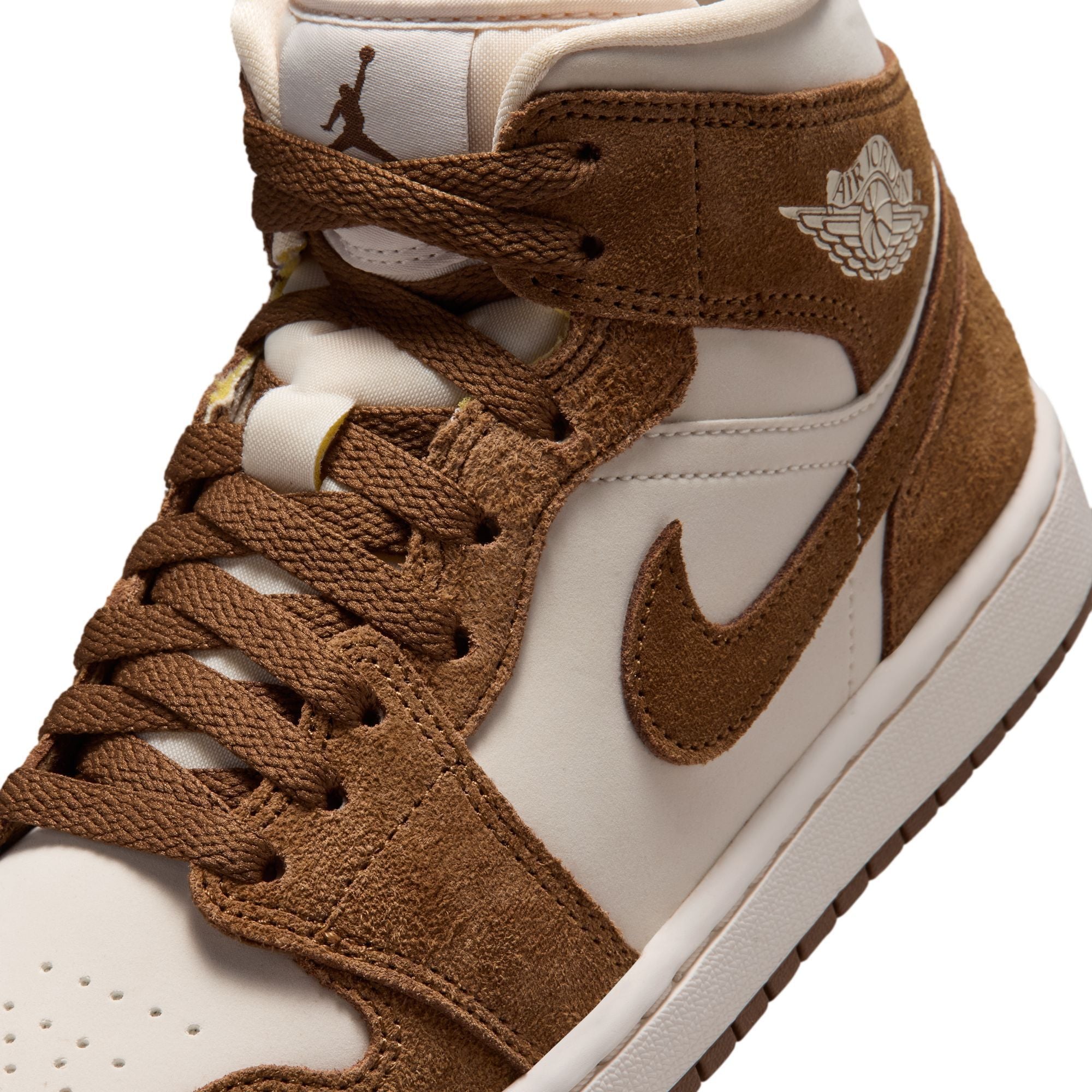  Giày Nike Air Jordan 1 Mid 'Light British Tan Chalk' 