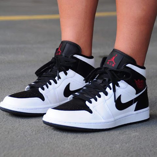  Giày Nike Air Jordan 1 Mid 'White Black' 