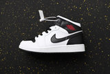  Giày Nike Air Jordan 1 Mid 'White Black' 