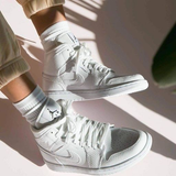  Giày Nike Air Jordan 1 Mid 'White Snakeskin' 