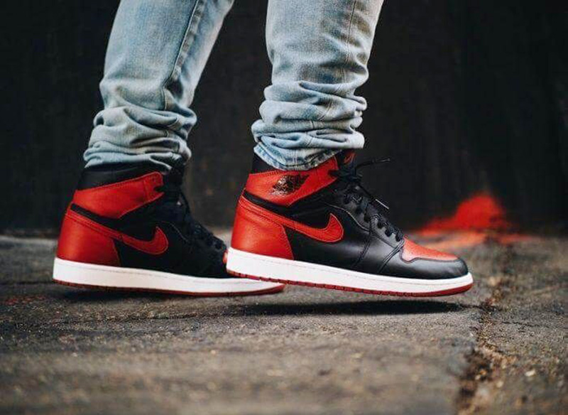  Giày Nike Air Jordan 1 Retro Bred (2016) 'Banned' 