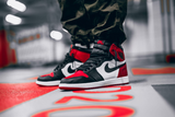  Giày Nike Air Jordan 1 Retro High 'Bred Toe' 