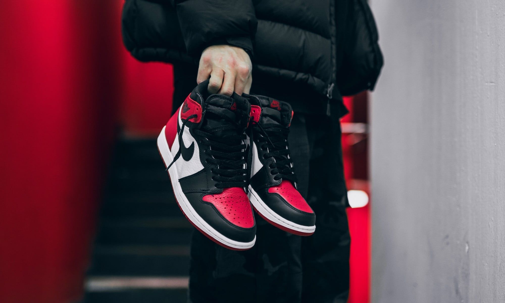  Giày Nike Air Jordan 1 Retro High OG 'Bred Toe' 