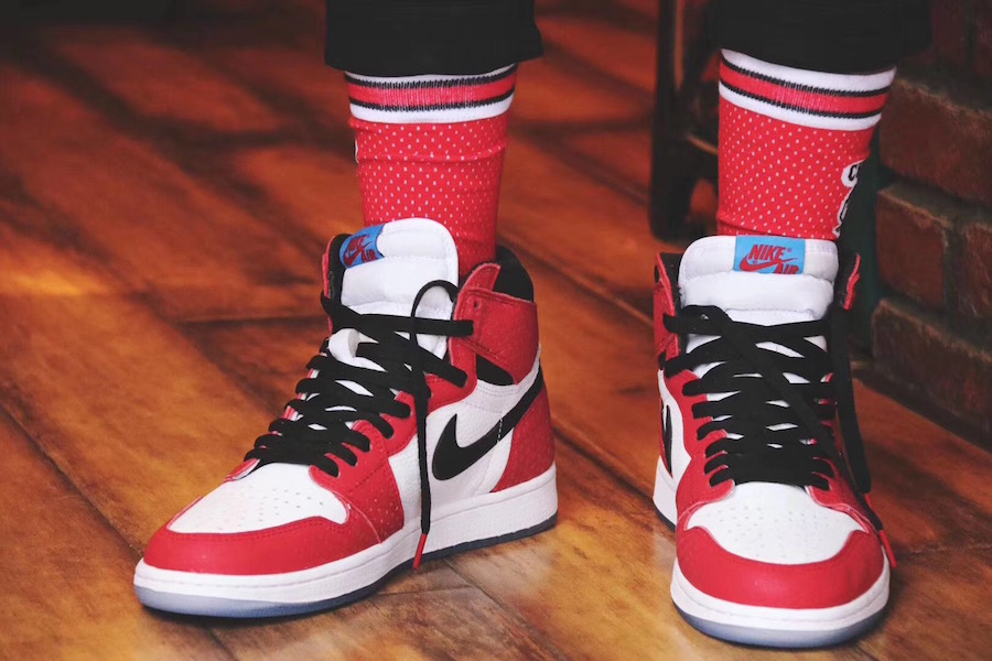  Giày Nike Air Jordan 1 Retro High 'Spider-Man' 