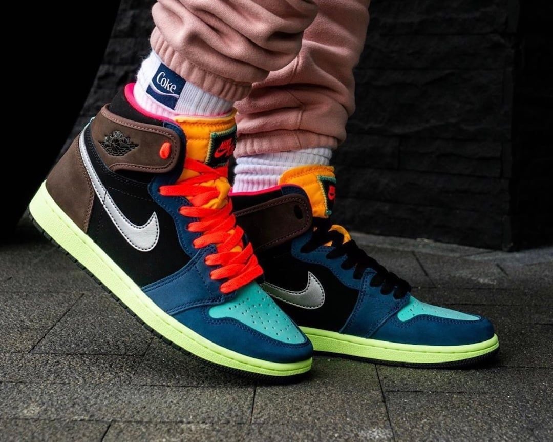  Giày Nike Air Jordan 1 Retro High 'Tokyo Bio Hack' 