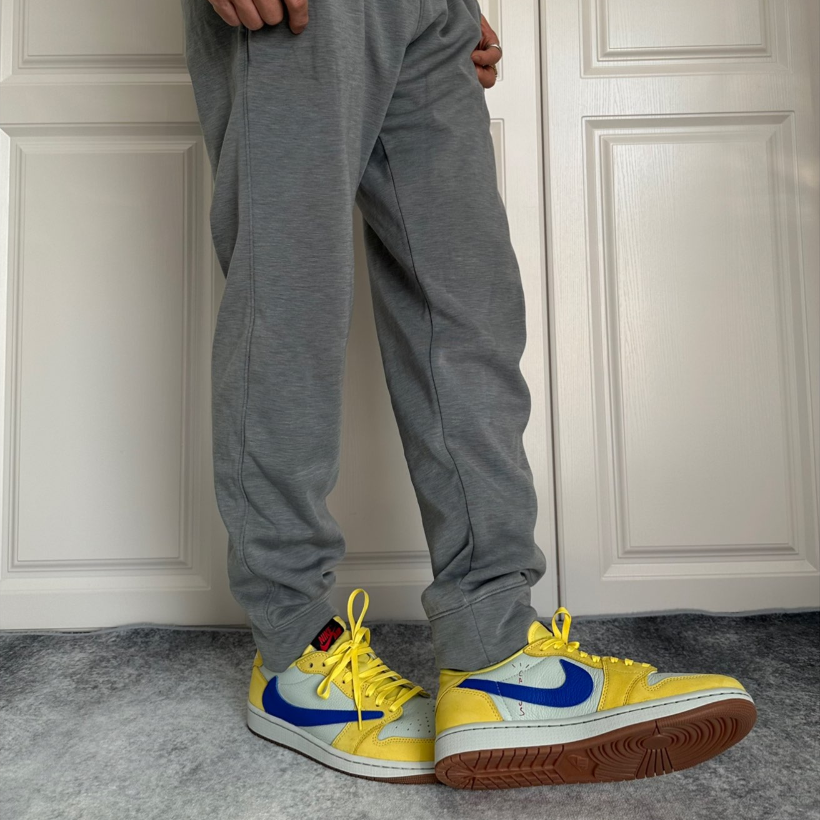  Giày Nike Air Jordan 1 Retro x Travis Scott 'Canary' 