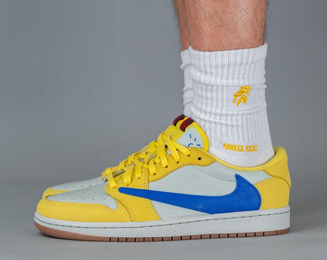  Giày Nike Air Jordan 1 Retro x Travis Scott 'Canary' 