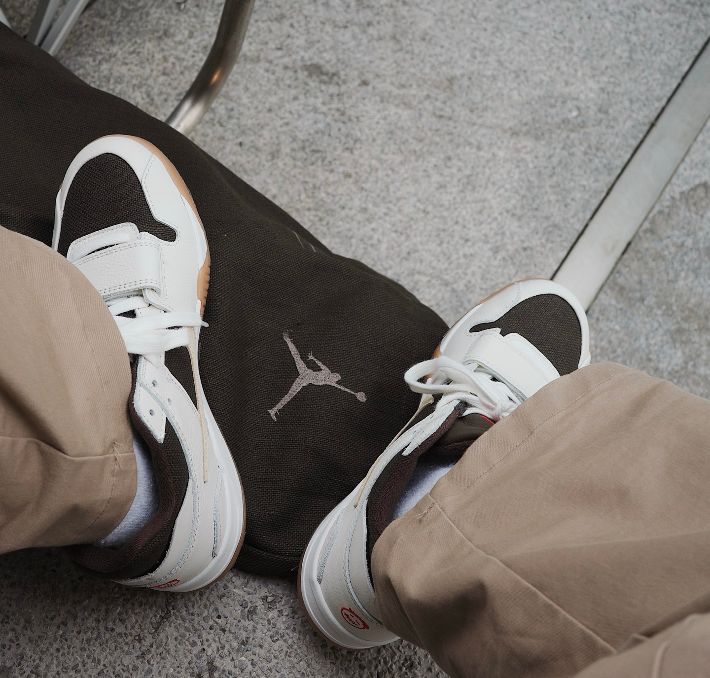  Giày Nike Air Jordan Jumpman Jack TR Travis Scott ‘Sail’ 