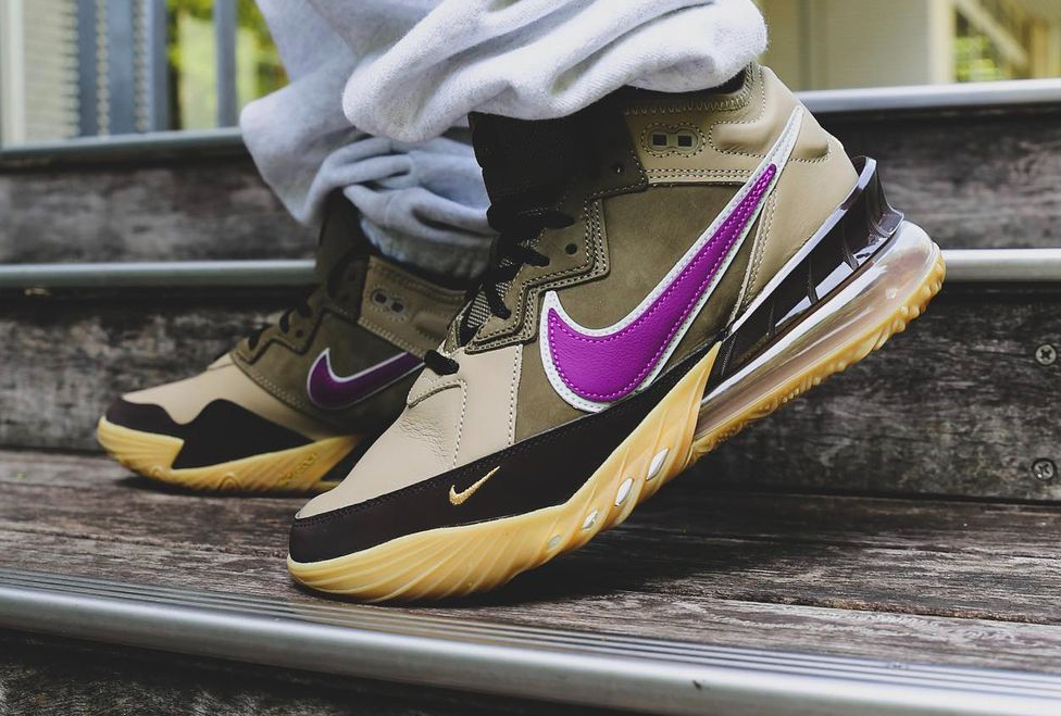  Giày Nike Atmos x LeBron 18 Low ‘Viotech’ 