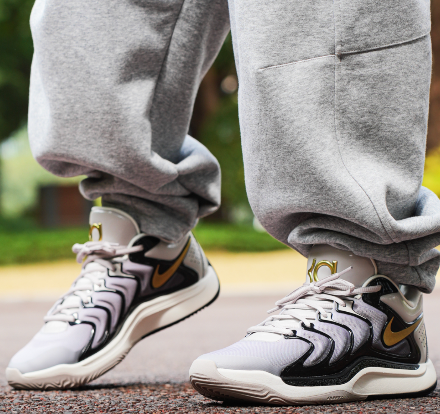  Giày Nike KD 17 'Light Iron Ore Black Sail' 