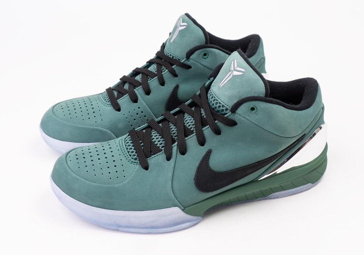  Giày Nike Kobe 4 Protro ‘Girl Dad’ 