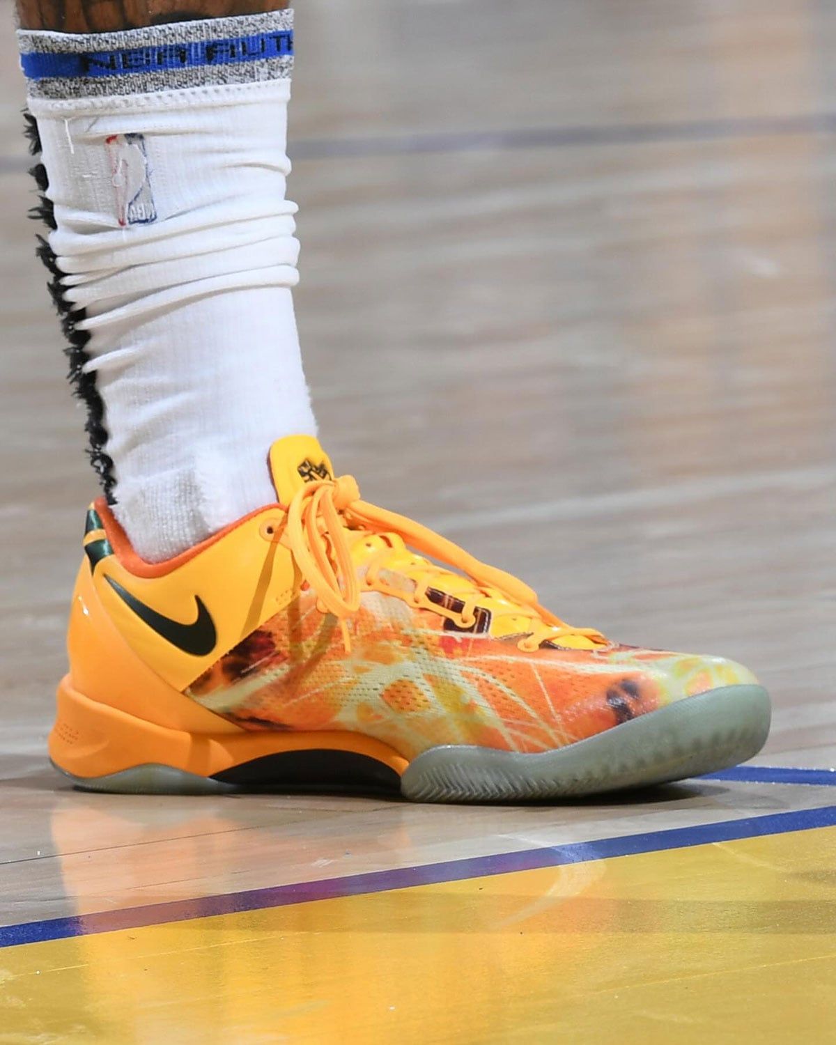  Giày Nike Kobe 8 Protro 'Shanghai Fireworks' 