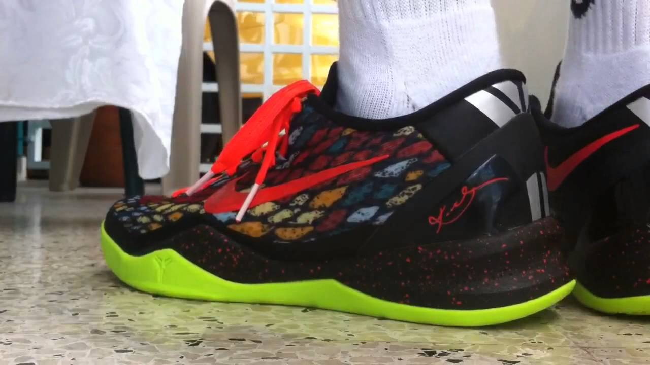  Giày Nike Kobe 8 System ‘Christmas’ 