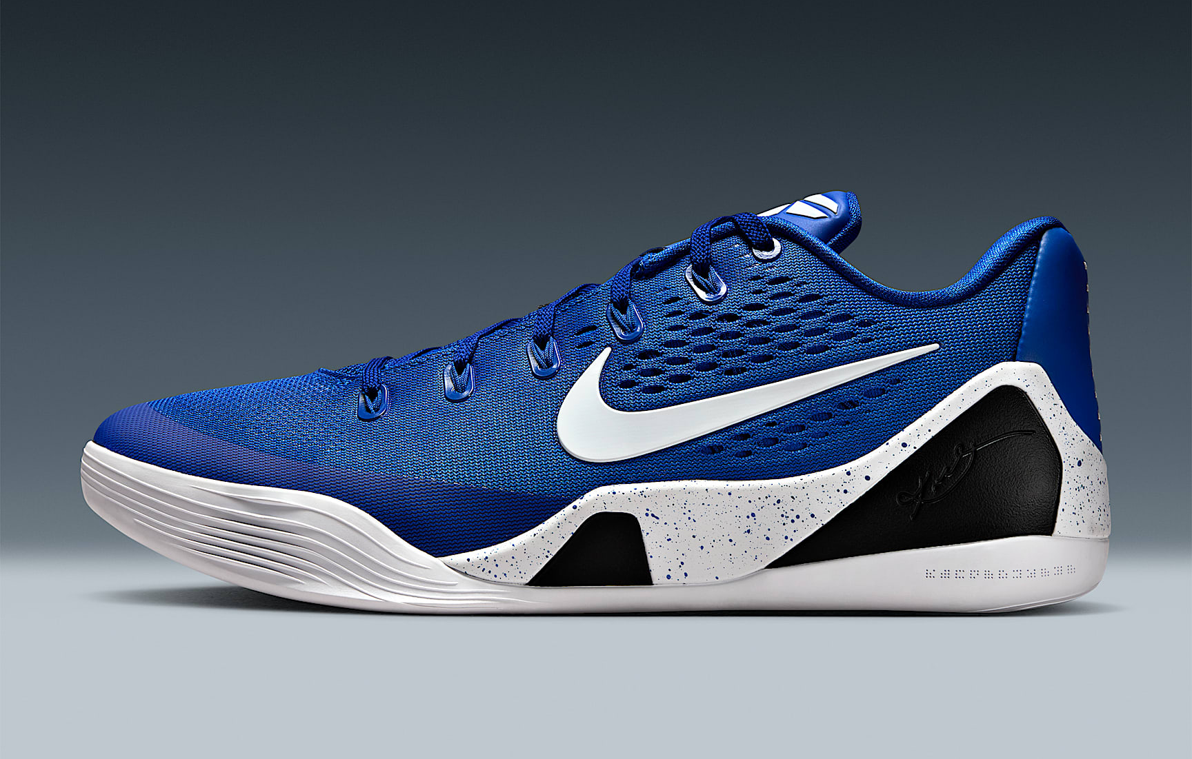 Giày Nike Kobe 9 Elite Low EM Protro ‘Game Royal’ 