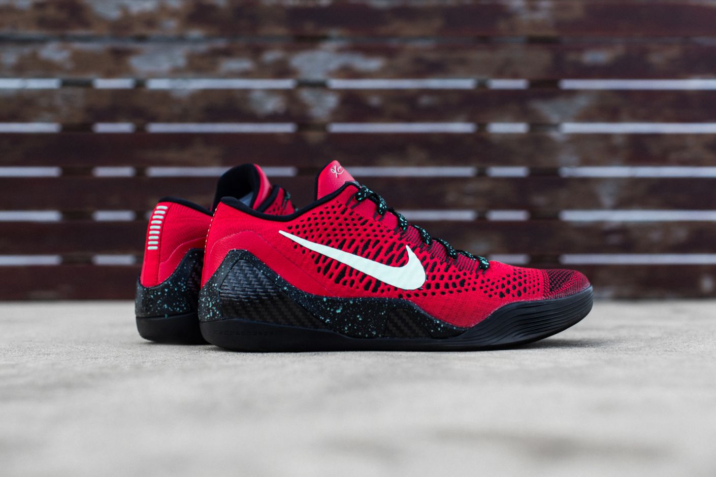  Giày Nike Kobe 9 Elite Low ‘University Red’ 