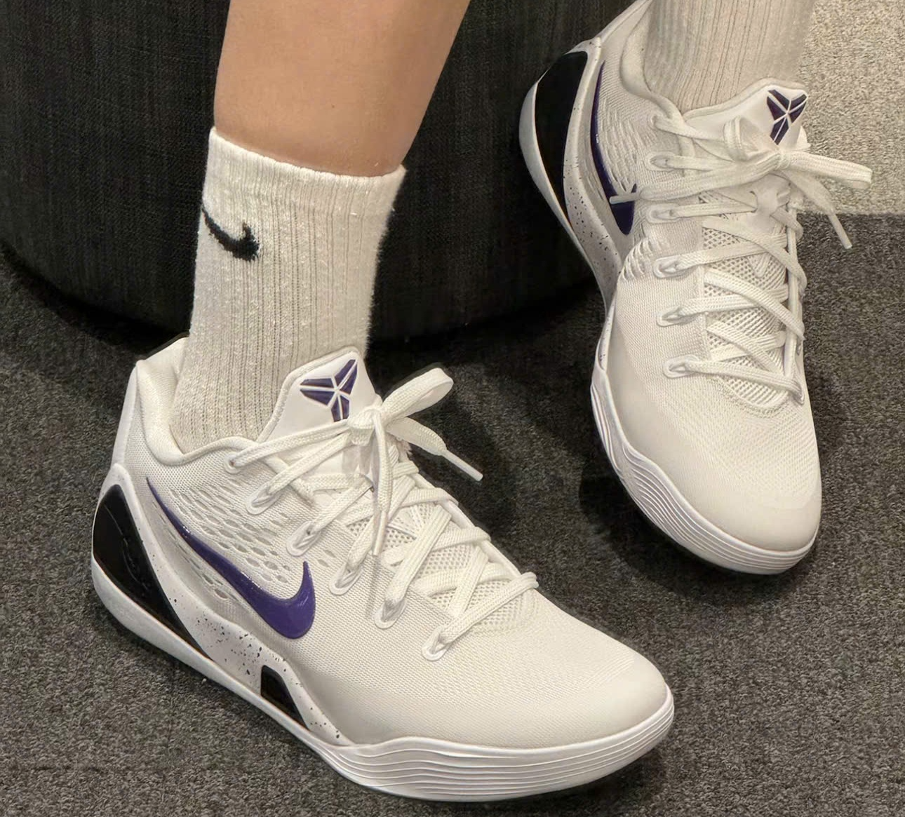  Giày Nike Kobe 9 Elite Low ‘White’ 