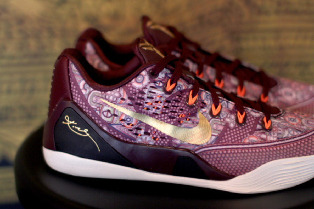  Giày Nike Kobe 9 EM ‘Silk’ 