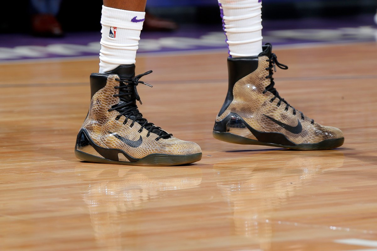  Giày Nike Kobe 9 High EXT QS 'Snakeskin' 