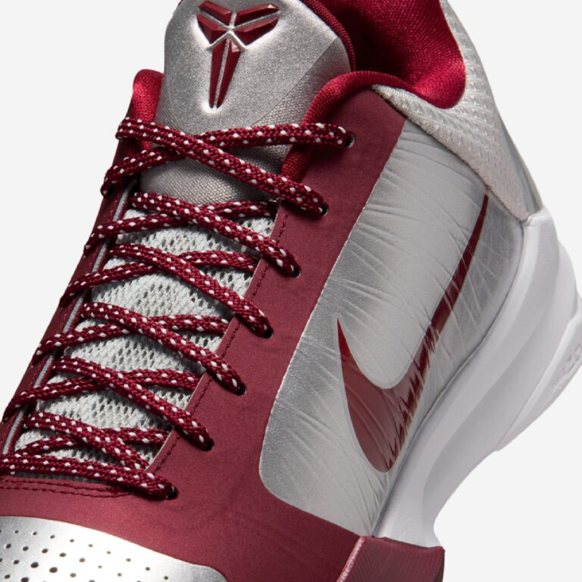  Giày Nike Kobe V Protro ‘Metallic Silver’ 